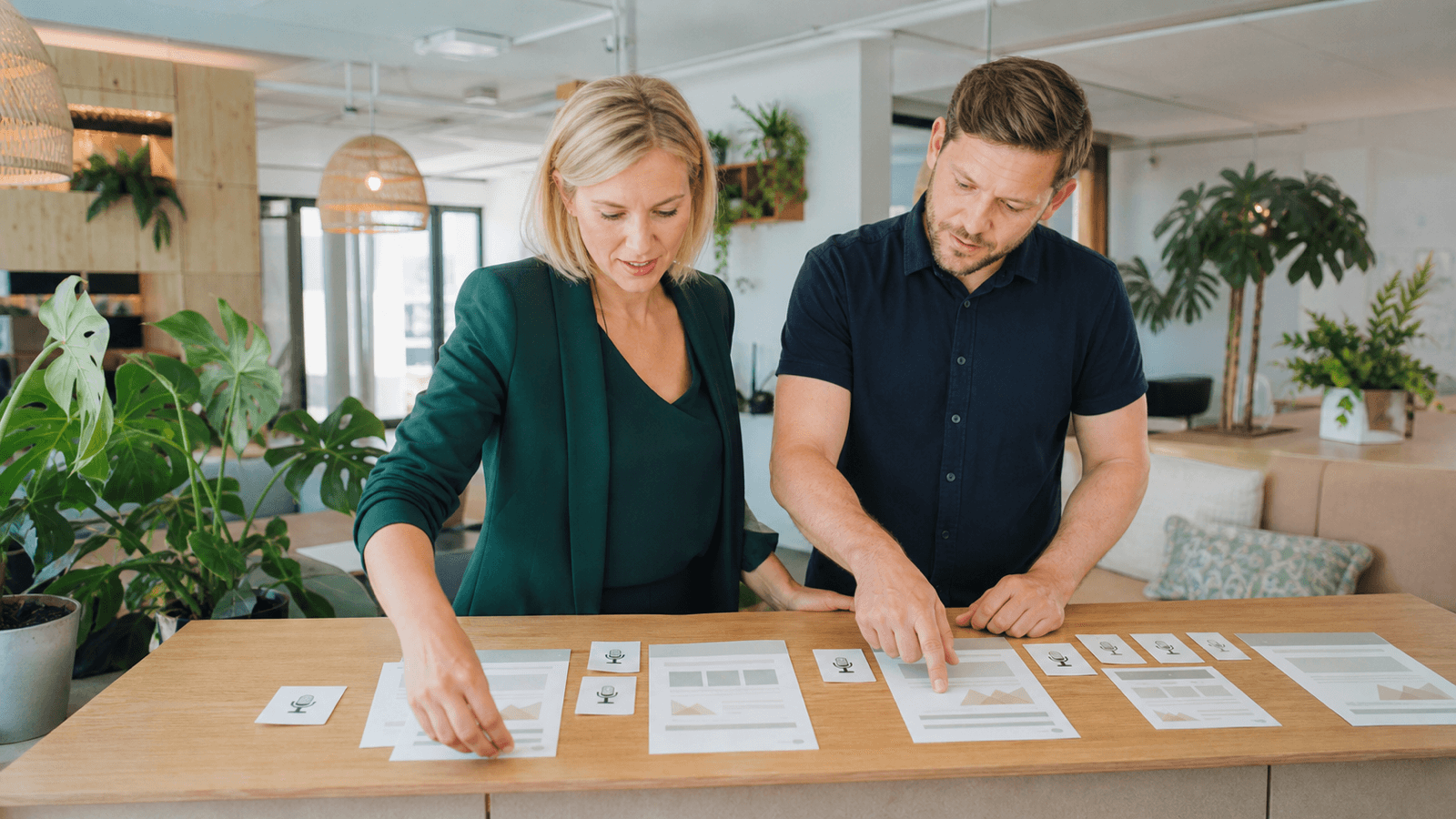 KI aus Webinaren zum Newsletter: So wird aus einem Gespräch eine nützliche Follow-up-Serie